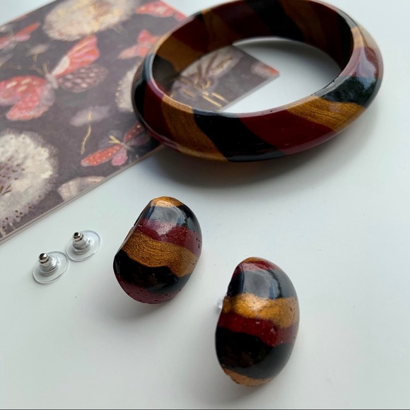 🛍️🛍️ Painted wood bracelet and earrings set - Picture 2 of 8